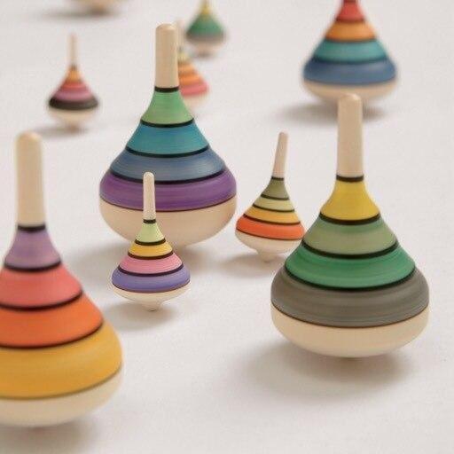 Harlequin spinning top