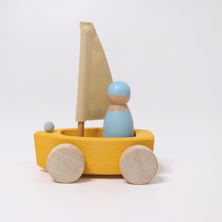 Grimm's little land yachts, with Sailors