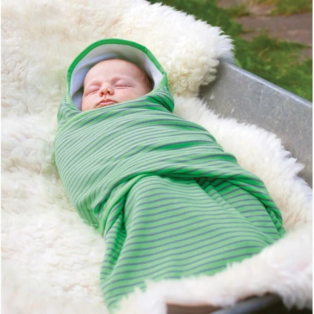 Womby bag with hood for 0-4 months