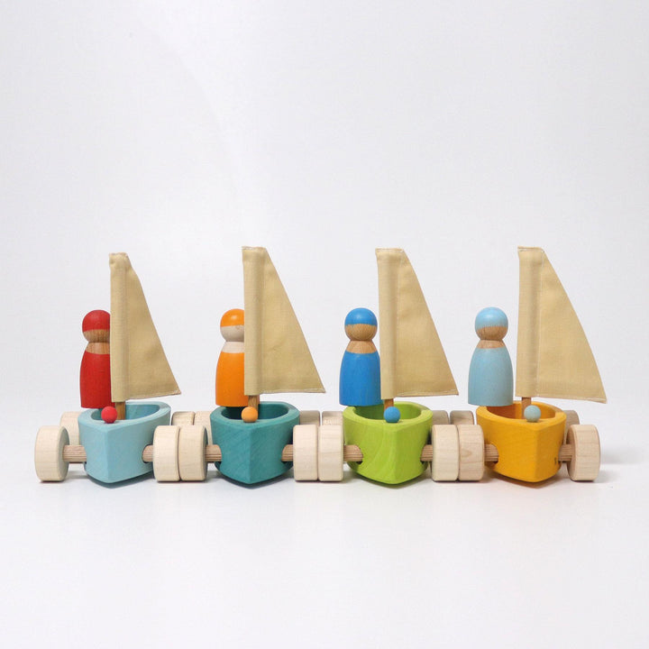 Grimm's little land yachts, with Sailors